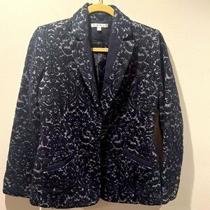 Like new gorgeous Cabi blazer- great for holidays!